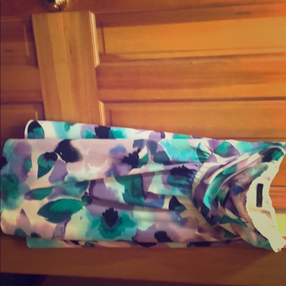 The Limited size 6 flower dress